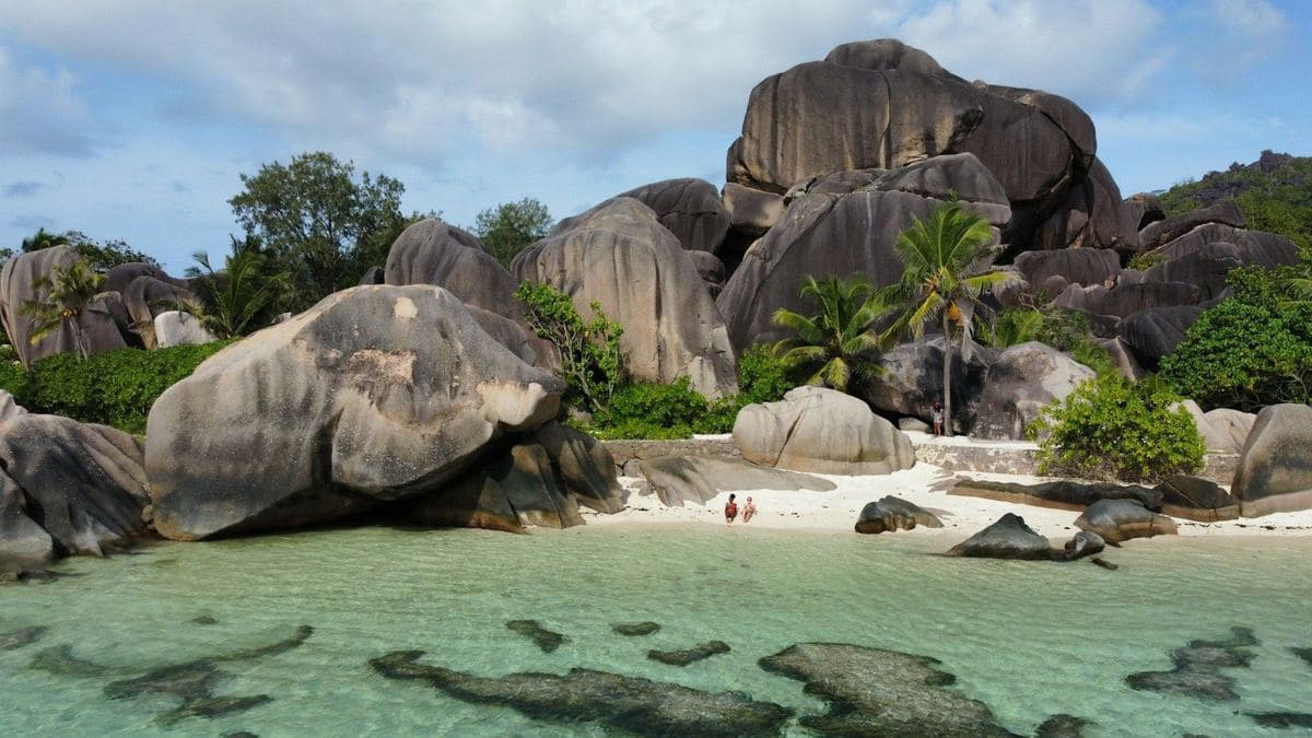 Granite boulders at Anse Source d'Argent
